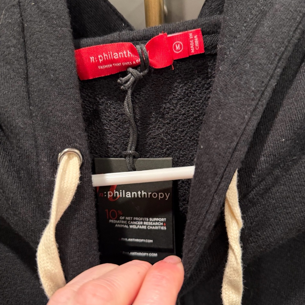 n:philanthropy Cropped Half Zip Hoodie Medium Raw Hem Stripe Sleeve NWT - Picture 4 of 4